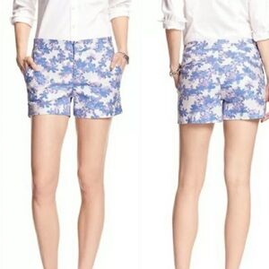 Banana Republic 4 Blue Floral Hampton Chino Shorts